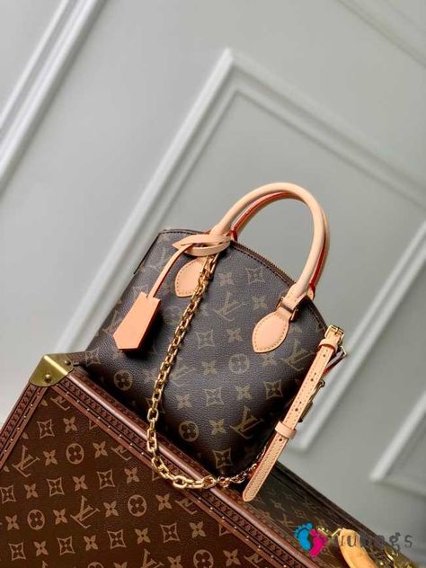 Uubags | Louis Vuitton M12019 Lockit BB Bag 15x19x7cm - uubags.org Louis Vuitton Lockit Bag, Lv Luggage, Lv Backpack, Louis Vuitton Keepall 45, Ysl Wallet, Fendi Tote, Chanel Flap Bag, Chanel Tote, Dior Book Tote