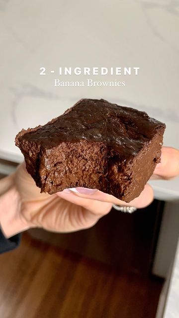 2 Ingredient Banana Brownies, Baking With Cacao Powder, Banana Cacao Brownies, Banana Brownies 3 Ingredient, Ripe Banana Recipes Healthy Low Carb, 2 Ripe Banana Recipes, Banana Bread No Flour, Banana Recipes No Flour, Coco Powder Recipes