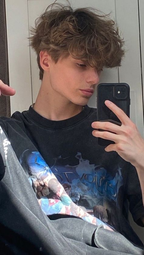 Men’s Brown Hair Color, Fluffy Hair Men Haircut, Fluffy Hair Brunette, Blonde Perm Men, Softboy Haircut, Bedhead Haircut, Messy Hairstyles Men Long, Trendy Teen Boy Haircuts 2023, Fluffy Short Hair Boys