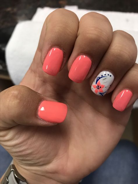 Coral and white flower nails Coral Nails With Design, Cute Nail Colors, Coral Nails, Vacation Nails, Toe Nail Designs, Beach Nails, Nailed It, Nail Designs Spring, Cute Nail Designs