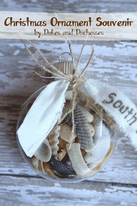 Sand Filled Ornaments, Beach Souvenir Ideas, What To Do With Seashells From Vacation, Seashell Ornaments Diy, Christmas Souvenir, Okinawa Beach, Seashell Ornament, Seashell Christmas Ornaments, Beach Souvenirs