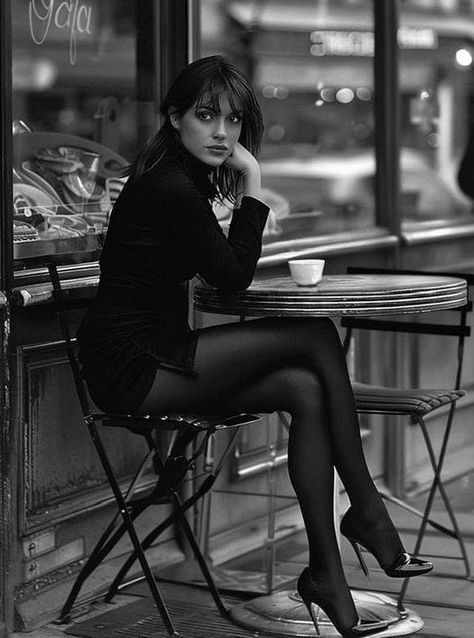 Noir Aesthetic Women, Italian Woman Aesthetic, Catherine Deneuve Style, Woman Drinking Coffee, Artistic Fashion Photography, Original Supermodels, Aesthetic Women, Street Fashion Photography, Women Photography Poses