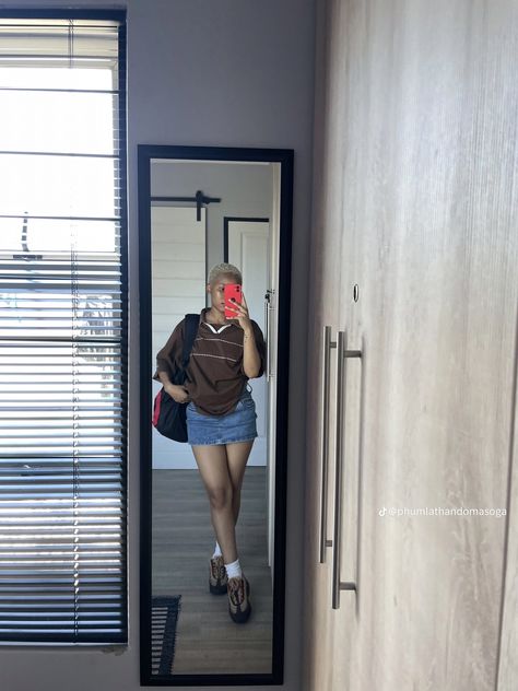 Baddie Outfits Casual Street Style Swag Summer, Asian Baddie Outfit Summer, Chilly Day Outfit, New Fashion Clothes, Fashion Top Outfits, Effortlessly Chic Outfits, Classy Casual Outfits, Modest Fashion Outfits, Streetwear Fashion Women