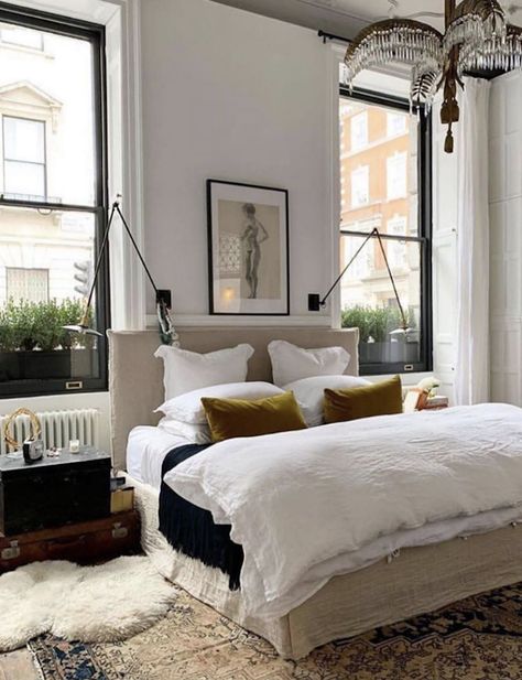 Romantic Aesthetic Home Decor, Funky Bedroom Inspirations, Moody White Bedroom, Boutique Hotel Bedroom Inspiration, Guestrooms Ideas, Small Nyc Apartment Aesthetic, Parisian Modern Bedroom, Closet Sitting Area, Cb2 Bedroom