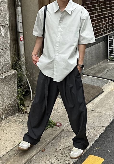 Mens Streetwear Japan, Japanese Trousers Men, Japanese Street Fashion Men Summer, Japanese Aesthetic Outfits Men, Japan Streetwear Men, Japanese Men Outfit, Korean Street Fashion Mens Casual, Japanese Outfits Men, Mens Japanese Fashion