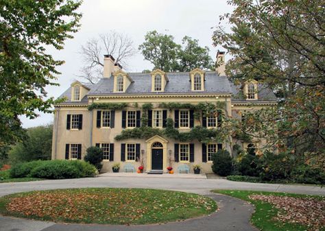 Old House Exterior, Old Fashioned House, Old Money House, Georgian House, Old Mansion, American Houses, Hill Interiors, Grand Homes, Classical Architecture