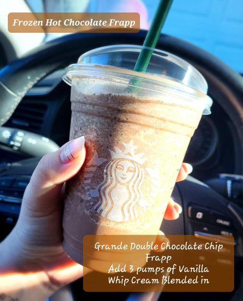 Caramel Ribbon Crunch Frappuccino Starbucks, Starbucks Frapp, Oreo Caramel Frappe Starbucks, Carmel Ribbon Crunch Frappe Starbucks, Copycat Starbucks Smores Frappuccino, S’mores Frappe Starbucks, Frozen Hot Chocolate, Vanilla Whipped Cream, Starbucks Drinks