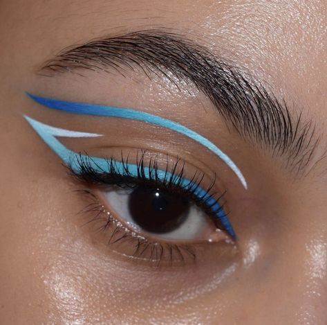 Two Color Eyeliner Looks, Graphic Liner Looks For Hooded Eyes, Subtle Graphic Liner, Neon Blue Eyeliner, Colorful Liner Makeup, Neon Blue Makeup, Colourful Makeup Looks Creative, Graphic Eyeliner Ideas For Hooded Eyes, Graphic Liner Makeup Hooded Eyes