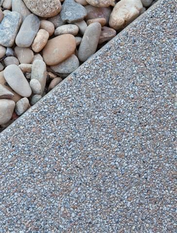 Pebble Driveway, Outdoor Pavement, Modern Outdoor Firepit, Front Garden Entrance, Exposed Aggregate Driveway, Aggregate Driveway, Patio Landscape Design, Pool Paving, Exposed Aggregate Concrete