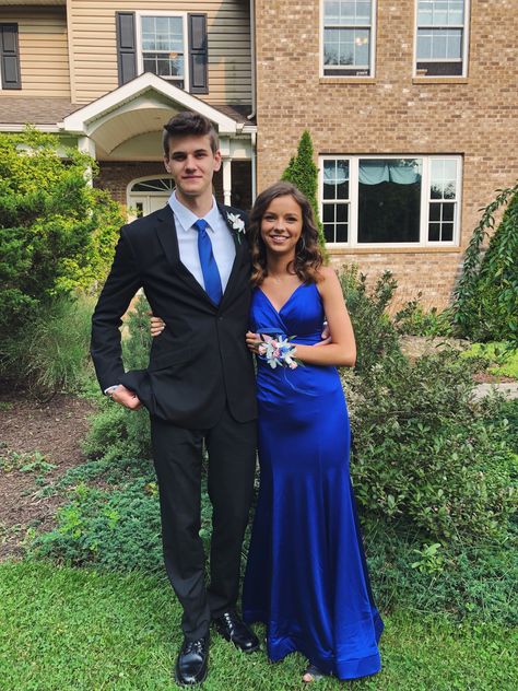 Blue Prom Tux, Prom Couples Blue, Royal Blue Prom Couple, Blue Prom Couple, Couple Prom Outfits, Royal Blue Dress Outfit, Blue Prom Suit, Matching Prom, Prom Outfits For Guys