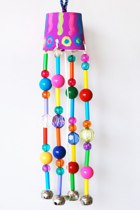 Wind Chime Craft For Kids, Preschool Wind Chimes, Kids Wind Chime Craft, Wind Chimes Craft For Kids, Bead Wind Chimes Diy, Diy Wind Chimes Recycled, Beads Crafts Ideas, Beaded Wind Chimes Diy, Diy Wind Chimes For Kids