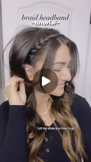 Amelia Gaerte on Instagram: "✨Braid headband tutorial✨   This is such a cute little hack that looks harder than it is! If your hair is long enough, I promise you can do this!! Tag me if you try it so I can see! 🥰   #hairtutorial #braidheadband #braidhairhacks #hairstyleidea #hairstyleinspo #hairreel #easyhairstyle #simplehairstyle #elevatedhairstyle #longhairhairstyle #cutehairstyle" Braid In Front Curly In Back, Simple Front Braid Hairstyles, Head Band Braids Hairstyles, Headband Braids Hairstyles, Braided Hair Headband, Braid Hairstyles Straight Hair, Easy Braid Headband, Little Braids In Hair, Hair Headband Styles