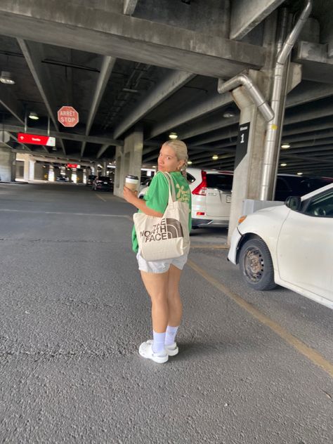 Outfits With Crocs Summer, Stucco Crocs Outfit, Croc Outfits Aesthetic, Bummy Outfits With Crocs, Crocs And Shorts Outfit, White Crocs Outfit Summer, Summer Croc Outfits, Outfits W Crocs, White Platform Crocs Outfit