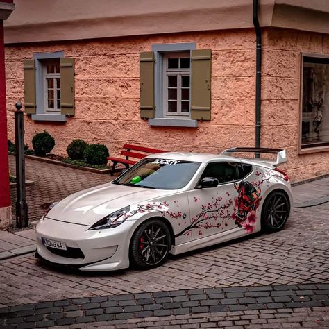 350z Nissan Custom, Nissan 350z Tuning, Wallpaper Car Aesthetic, Nissan Z Cars, Wallpaper Car, Nissan Z, Drifting Cars, Car Aesthetic, Street Racing Cars