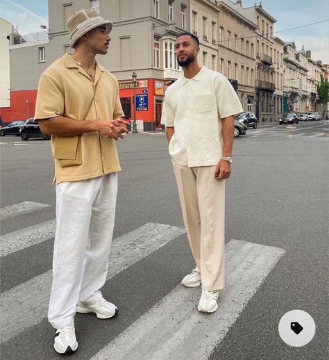 Vacation Outfits Men, Aesthetic Europe, Europe Travel Outfits, Mens Casual Outfits Summer, Mens Trendy Outfits, Street Style Outfits Men, Mens Spring Fashion, Guys Clothing Styles, Men Stylish Dress