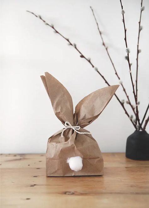 Paper Bag Bunny, Mishloach Manos, Printable Easter Activities, Brown Paper Lunch Bags, Easter Basket Crafts, How To Make A Paper Bag, Diy Paper Bag, Easter Treat Bags, Paper Bag Crafts