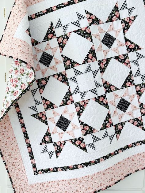 A Country Grace Quilt Pattern With Gingham & Stars • Maple Cottage Designs Farmhouse Quilt Pattern, Gray Quilts, Quilts 2023, Modern Baby Quilt Patterns, Throw Quilts, Baby Quilt Patterns Easy, Moda Fabric Quilts, Bed Quilts, Baby Crib Quilt