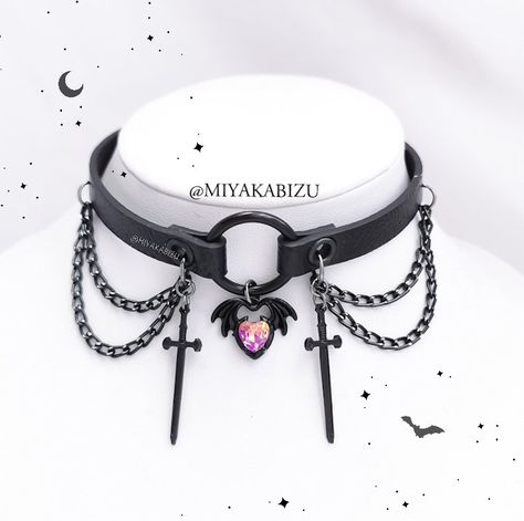 Pastel Goth Choker, Goth Inspiration, Kawaii Choker, Harajuku Accessories, Creepy Clothes, Goth Choker Necklaces, Jewelry Alternative, Goth Harajuku, Pastel Goth Outfits