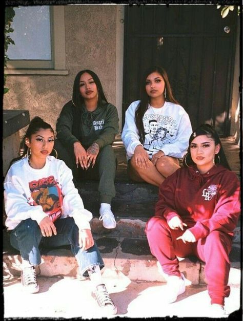 Chicana Winter Outfits, Latina Culture Aesthetic, Latina Vibes Aesthetic, Boricua Aesthetic, Chicana Culture, Latina Girl Aesthetic, Latina Aesthetic Wallpaper, Latina Photoshoot, 90s Latina Fashion