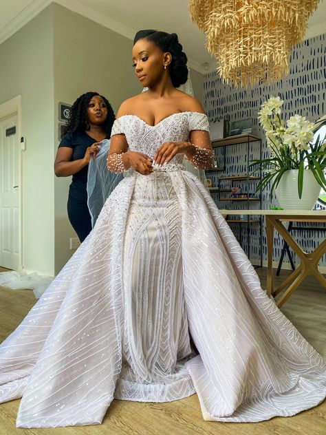 Orapeleng Modutle Wedding Dresses, Black Wedding Dress Designers, African American Weddings Dresses, Cream Wedding Dress Black Women, Wedding Dresses For Black Women Brides, African Inspired Wedding Dress, Wedding Gowns Black Women, Black Women In Wedding Dresses, White Wedding Dresses Black Women