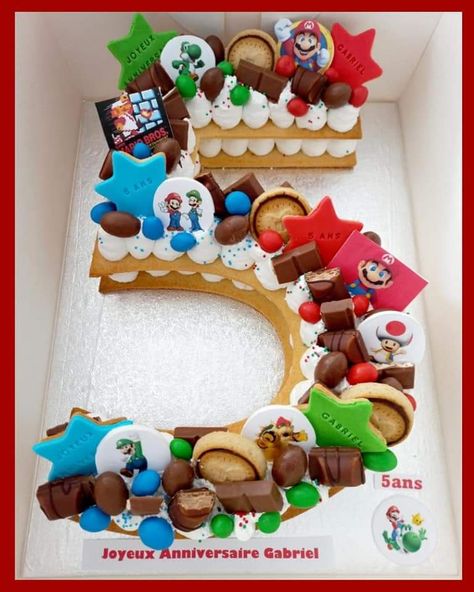 Super Mario Number Cake, Cake Mario, Mario Birthday Cake, Super Mario Bros Party, Mario Bros Party, Super Mario Party, Number Cake, Mario Birthday, Number Cakes