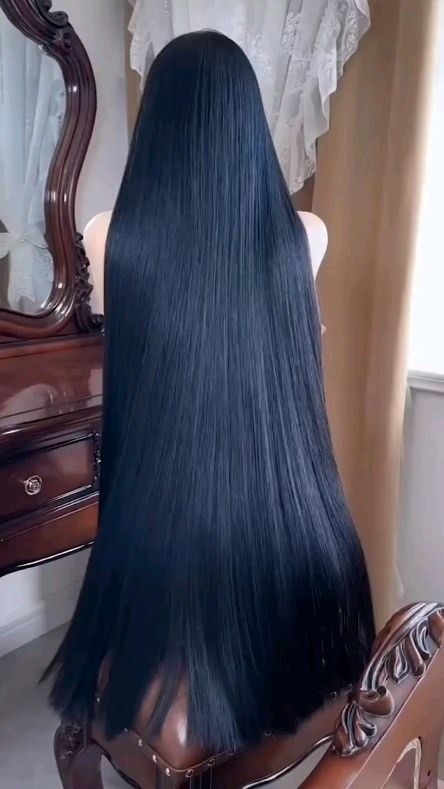 HairDivaLove (@hairdivalove) • Instagram photos and videos Long Hair Pics, Long Straight Black Hair, Black Hair Video, Black Hair Aesthetic, Hair Pics, Hair Care Remedies, Straight Black Hair, Long Silky Hair, Long Hair Pictures