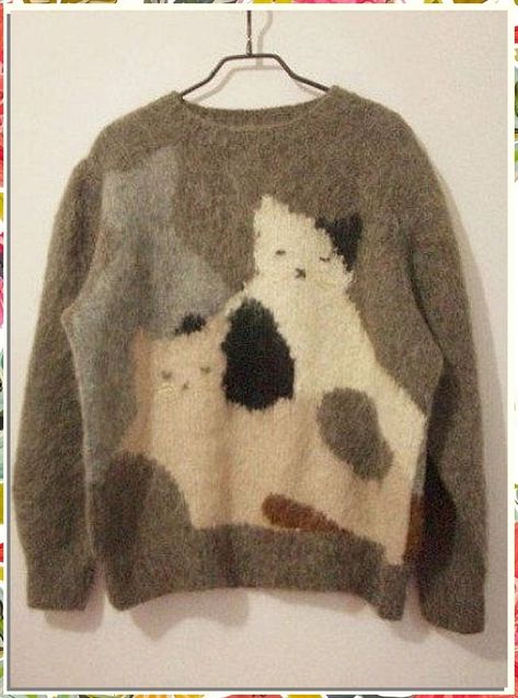 Stay cozy and show your love for felines with a cat sweater from Amazon. How To Have Style, Desain Editorial, The Cardigans, Cat Sweater, Estilo Hippie, Mia 3, Ținută Casual, Swaggy Outfits, Dream Clothes