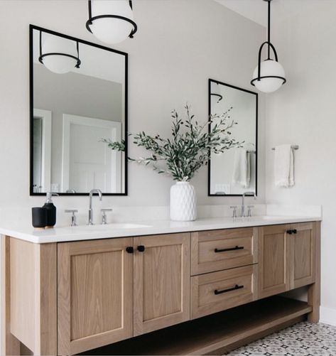 Classic Bathroom Design, Primary Bath, Vanity Design, Modern Farmhouse Bathroom, Classic Bathroom, Double Vanity Bathroom, Upstairs Bathrooms, Bathroom Remodel Master, Bath Remodel