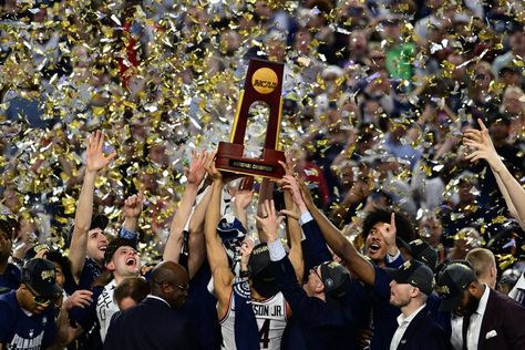 (1) UConn (@UConn) / Twitter March Maddness, Uconn Basketball, Ncaa March Madness, Uconn Huskies, University Of Connecticut, The Game Is Over, Team Effort, Mens Basketball, Connecticut