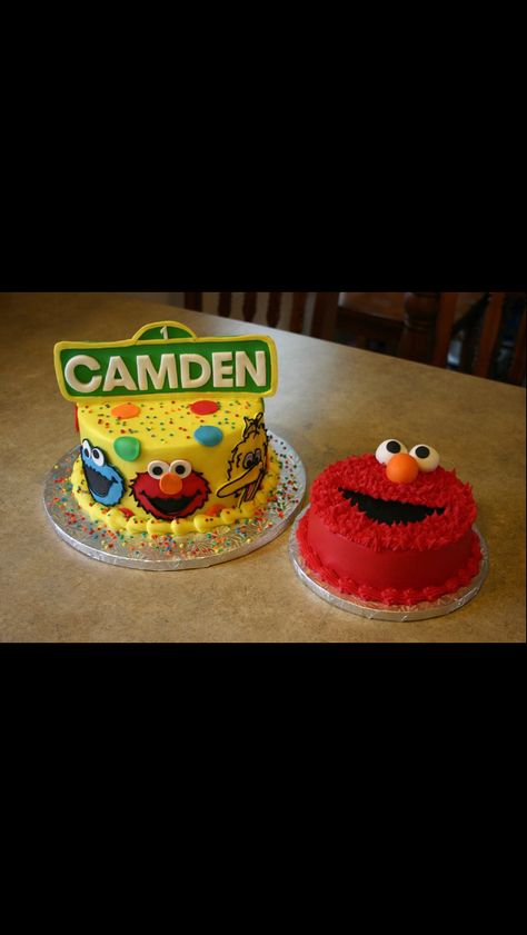 Elmo small cake Small Smash Cake, Seaseme Street Birthday Party, Sesame Street Cake, Elmo Cake, Sesame Street Muppets, Elmo Birthday Party, Sesame Street Birthday Party, Elmo Party, Sesame Street Party