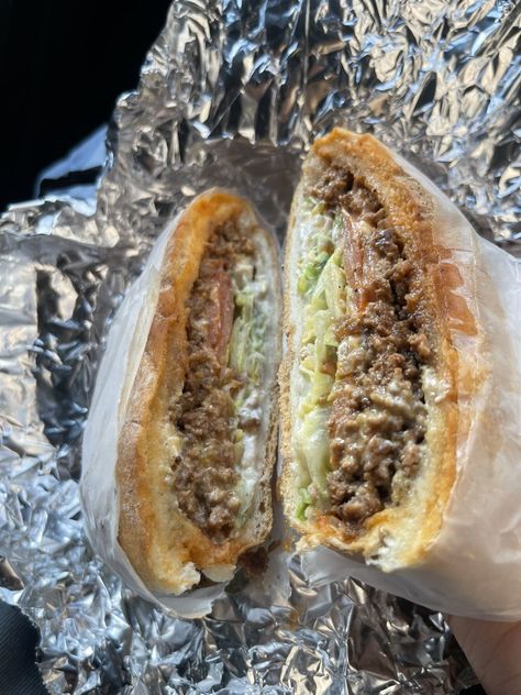 Chopped Cheese, Food Street, Food Babe, Delicacy Food, Food Therapy, Yummy Comfort Food, Homemade Snacks, Buffet Food, Food Places