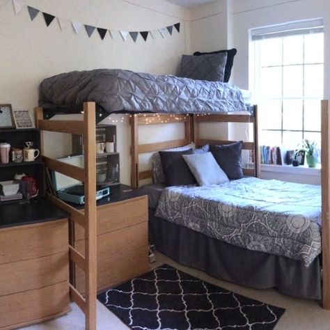 LSU West Laville room Dorm Room Ideas Lofted Bed, Desk College, Loft Bed Desk, Dorm Layout, Lofted Bed, College Dorm Room Ideas, Dorm Room Layouts, College Dorm Room Inspiration, Dorm Bedding Sets