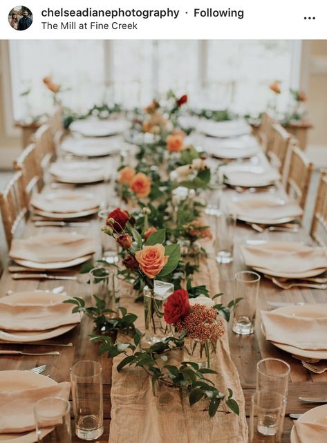 Simple Cheap Wedding Table Decor, Greenery On Wooden Table Wedding, Long Table Decor For Wedding, Picnic Table Decor Wedding, Wedding Farm Table Decor Centerpieces, Rustic Wedding Rectangle Table Decor, Family Style Wedding Table Decor, Casual Wedding Table Decor, Round Table Centerpieces Wedding Rustic Chic Flower Arrangements