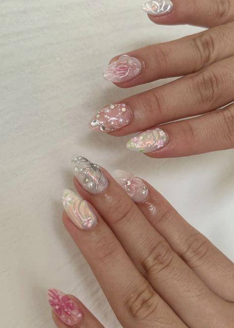 Kpop Idol Nails, Fairycore Nails, White Nail Inspo, Asian Style Nails, Nail Art Aesthetic, Nail Inspo Nail Art, Idol Nails, Outfits Asian, Viral Aesthetic