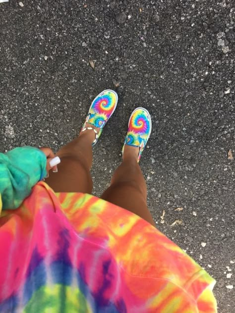 VSCO - 1,000+ :) | hannahgfisher Rainbow Tie, Painted Shoes, Cute Fits, Custom Shoes, Shoe Game, Summer Aesthetic, Vans Shoes, Cute Shoes, Summer Vibes