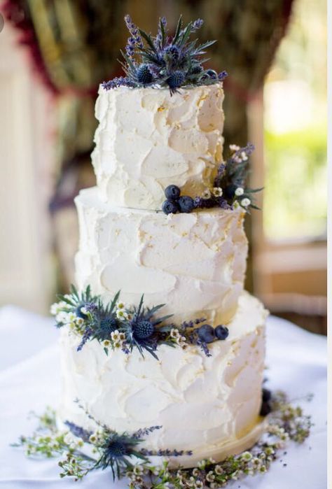 Thistle Wedding Cake, Irish Wedding Cake, Scottish Wedding Cakes, Blue Pantone, Wedding Cake Fresh Flowers, Cake Boutique, Highland Wedding, Classic Wedding Cake, Scotland Wedding