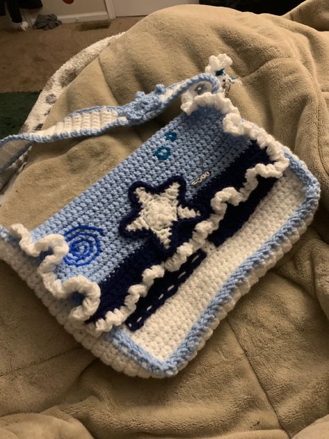 blue kpop kindie white wave to earth Star Crochet Pattern Bag, Crochet Bag Star, Star Bag Crochet Pattern, Messager Bags Crochet, Crochet Star Bag Y2k, Crochet Bag Y2k, Crochet Messenger Bag, Crochet Business, Crochet Clothing And Accessories