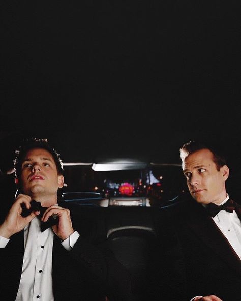 • “That’s the difference between you and me. You wanna lose small, I wanna win big.” - Harvey Specter (Suits, 2011) ⚫️ • #projectbeau • All… Harvey And Mike Aesthetic, Suits Aesthetic Tv, The Suits Tv Show, Suits Show Wallpaper, Suits Series Wallpaper, Suits Series Aesthetic, Mike Ross Aesthetic, Suits Show Aesthetic, Suits Wallpaper Tv Show