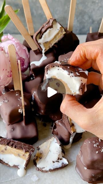 Tieghan Gerard on Instagram: "Cookie Dough Ice Cream Bites - my new go-to frozen dessert, so delicious! A layer of homemade cookie dough, then creamy french vanilla ice cream, and a sweet chocolate shell + sea salt. Addicting and the easiest to make. Recommending these for tomorrow’s cookouts!   1 ½ cups almond flour ½ cup cashew butter ¼ cup honey 3 tablespoons salted butter, at room temperature 1 tablespoon vanilla extract ⅓ cup mini chocolate chips 2 pints vanilla ice cream 12 ounces dark or semi-sweet chocolate chips 1 tablespoon coconut oil (optional) sea salt  https://www.halfbakedharvest.com/cookie-dough-ice-cream-bites/" Homemade Cookie Dough, Tieghan Gerard, Mini Ice Cream, Ice Cream Bites, Homemade Cookie, Cookie Dough Ice Cream, Chocolate Shells, Make Ice Cream, Sun Shine