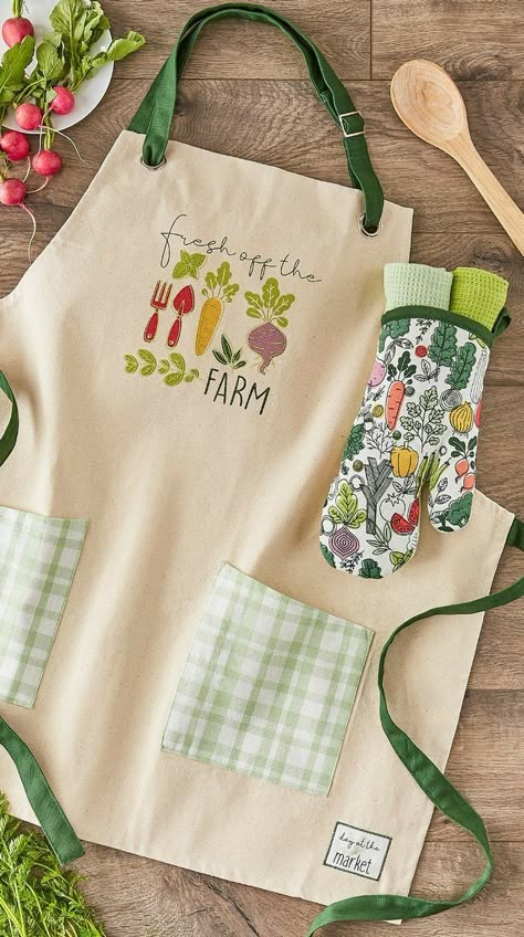 Womens Aprons Pattern, Oven Clothes, Kitchen Apron Pattern, Embroidery Aprons, Colorful Hairstyles, Canvas Apron, Apron Design, Apron Pattern, Apron Sewing Pattern