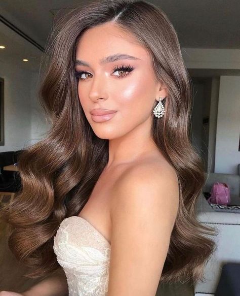 Hollywood Curls, Bridal Hair Down, Elegantes Makeup, Pageant Hair, Engagement Hairstyles, Guest Hair, Hollywood Hair, Bridesmaid Hair Makeup, Bridal Hair Inspiration