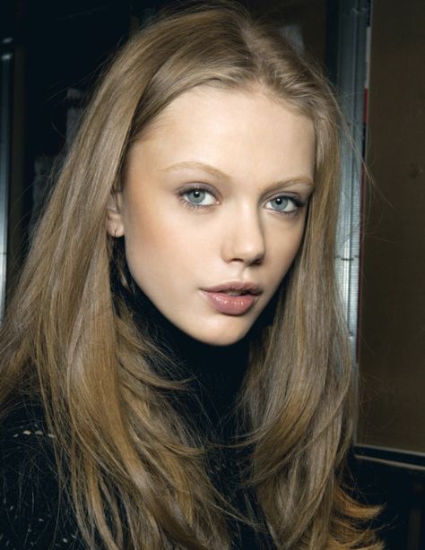 Color Castaño, Frida Gustavsson, Hair Color Options, Honey Hair, Brown Blonde Hair, It Cosmetics, Hair Problems, Victoria Secrets, Jeffree Star