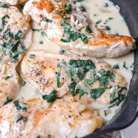 Chicken in Lemon Shallot Sauce - Season & Thyme Shallot Sauce, Creamy Lemon Sauce, Pan Fried Chicken Breast, Mushrooms And Spinach, Pan Fried Chicken, Easy Veggie, Sauteed Spinach, Sauce For Chicken, Lemon Sauce