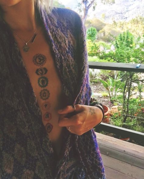 Paris Jackson Tattoo, Best Celebrity Tattoos, Chakra Tattoo, Hippie Tattoo, Cool Chest Tattoos, Chest Tattoos, Chest Tattoos For Women, Spiritual Tattoos, E Tattoo