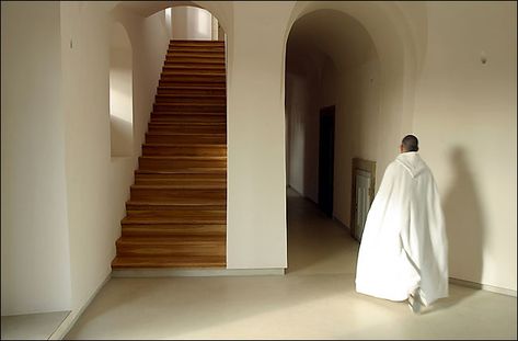 Monastery of Our Lady of Novy Dvur, Czech Republic. John Pawson. Monastery Aesthetic, John Pawson Architect, Modern Church, John Pawson, Sacred Architecture, Church Architecture, Minimalist Architecture, Space Architecture, Design Museum