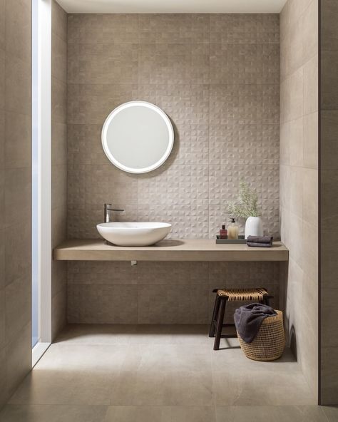 Minimalist Bathrooms, Bathroom Interior Design Minimalist, Bathroom Equipment, Utility Room Designs, Ideas Baños, Wc Design, Japandi Home, Natural Bathroom, Bathroom Cabinetry