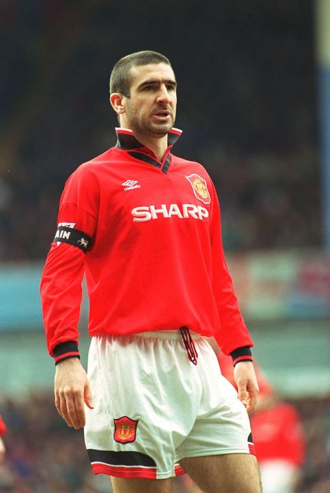 The King - Happy Birthday Eric Cantona British Football, Sporting Legends, Eric Cantona, Manchester United Wallpaper, Manchester United Legends, Manchester United Players, Manchester United Fans, Best Football Players, Manchester United Football Club