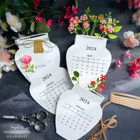 Handmade Desk Calendar, Gift Box Template Printable, Christmas Gift Box Template, Decoration With Paper, Diy Desk Calendar, Box Template Printable, Diy Paper Flowers, Creative Calendar, Make Paper Flowers