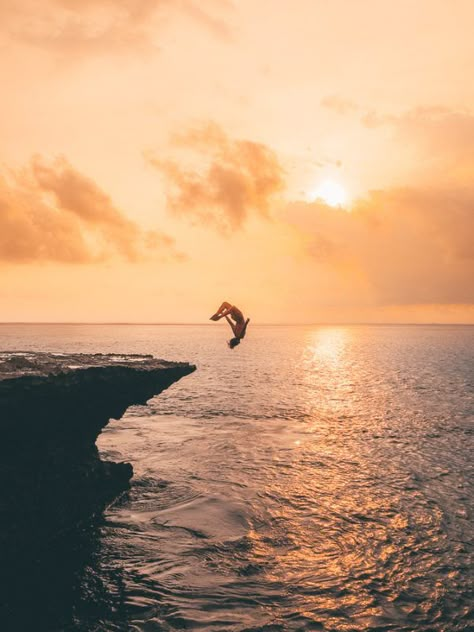 8 AWESOME THINGS TO DO ON NUSA LEMBONGAN - Journey Era Jumping Off Cliff Into Water, Backflip Aesthetic, Cliff Diving Aesthetic, Cliff Jumping Aesthetic, Jumping Aesthetic, Cliff Jump, Lembongan Island, Nusa Lembongan, Blue Lagoon Iceland