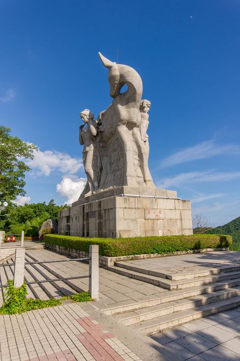 Luhuitou Peak Park,surrounded by the sea, is the best high ground for sea, sunrise and sunset, and also the best place for panoramic view of Sanya at night. “The Turned-round Deer” is the city sculpture or Sanya, and therefore, Sanya got the name of “Lucheng(The City of Deer). #Sanya #China #mustsee City Sculpture, Sanya China, China Vacation, Hainan Island, Sea Sunrise, China Trip, Travel China, High Ground, Sunrise And Sunset